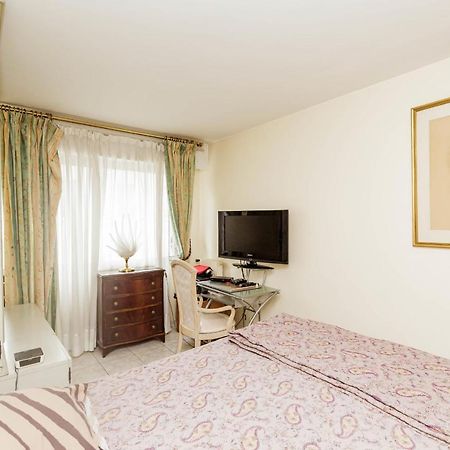 Spacious T3 With View In The Heart Of The City! Charenton-le-Pont Εξωτερικό φωτογραφία